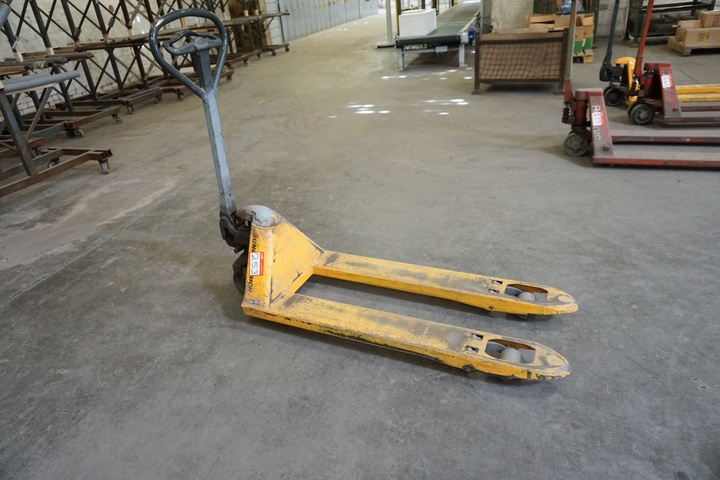 Jungheinrich Pallet Truck, Capacity 2200kg