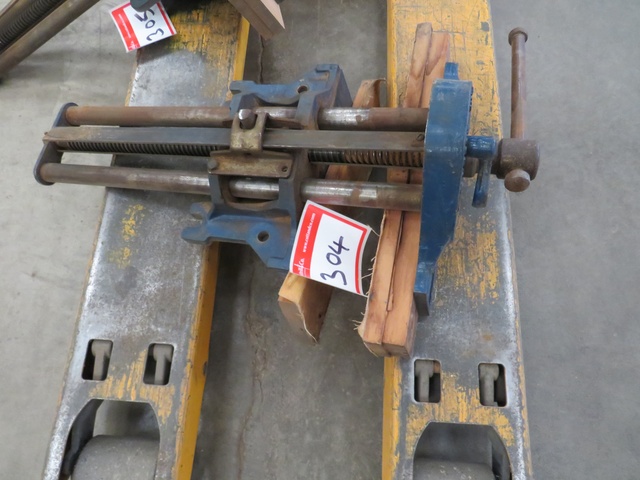 Record 53E Wood Working Vice