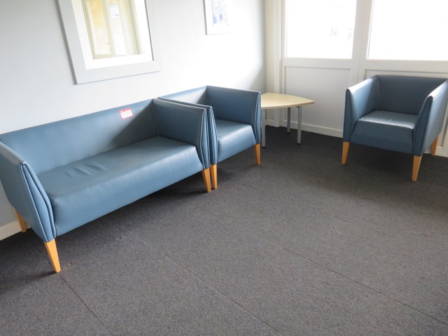 3 Piece Suite in Reception