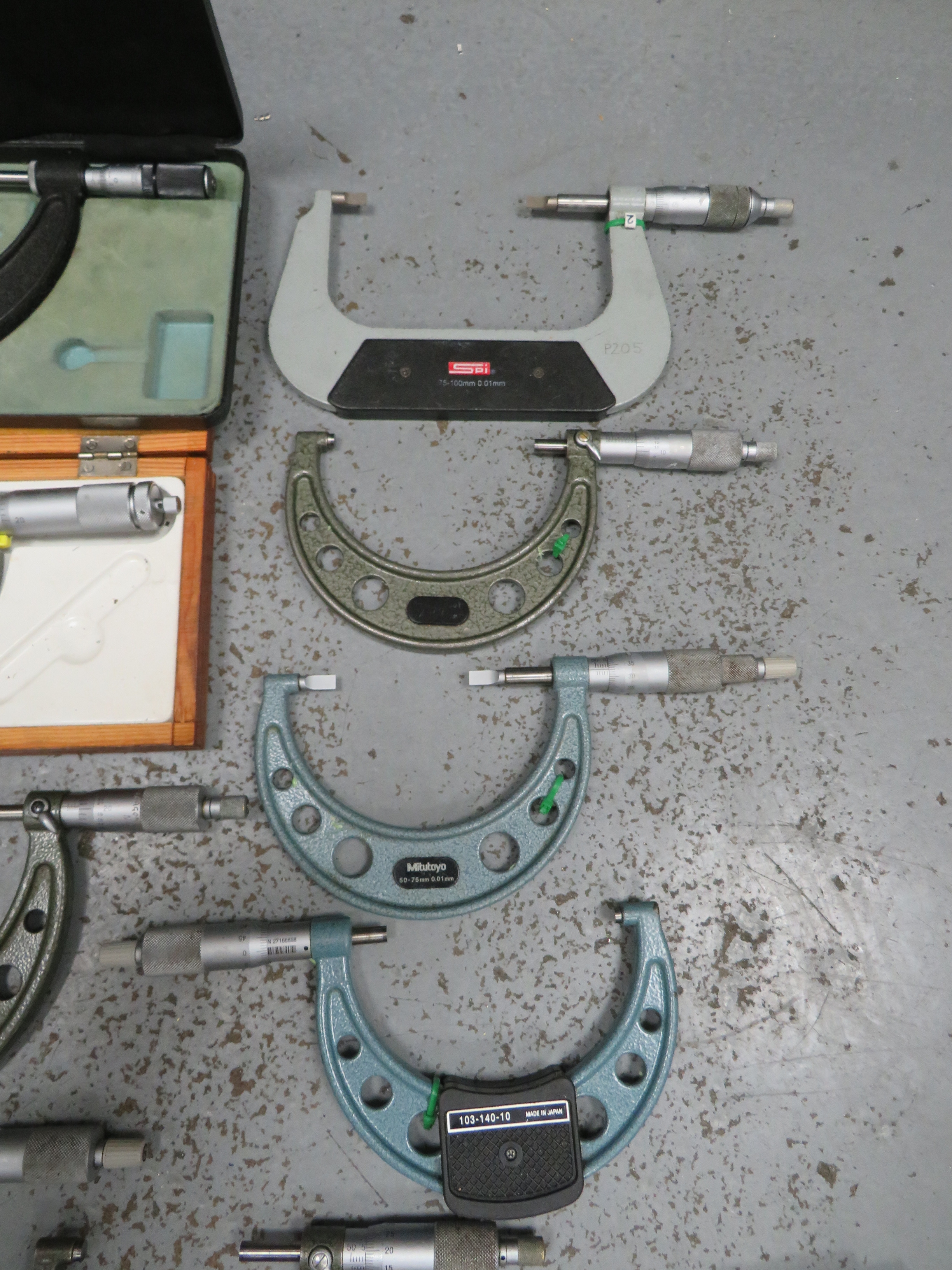 Qty of Metric Micrometers