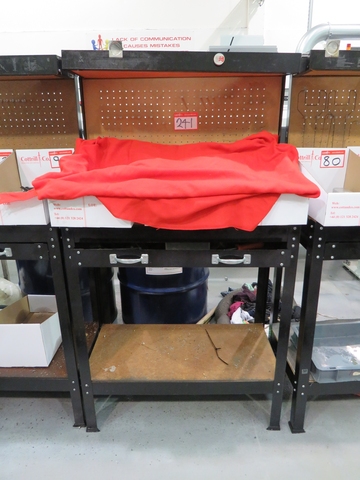 Work Station: 800 x 400 x 900mm