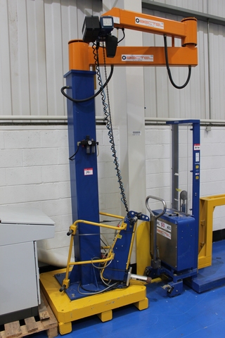 Bectel Articulated Floor Mounted Jib Crane