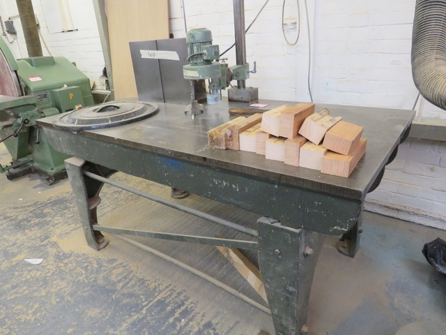 Router with Steel Table