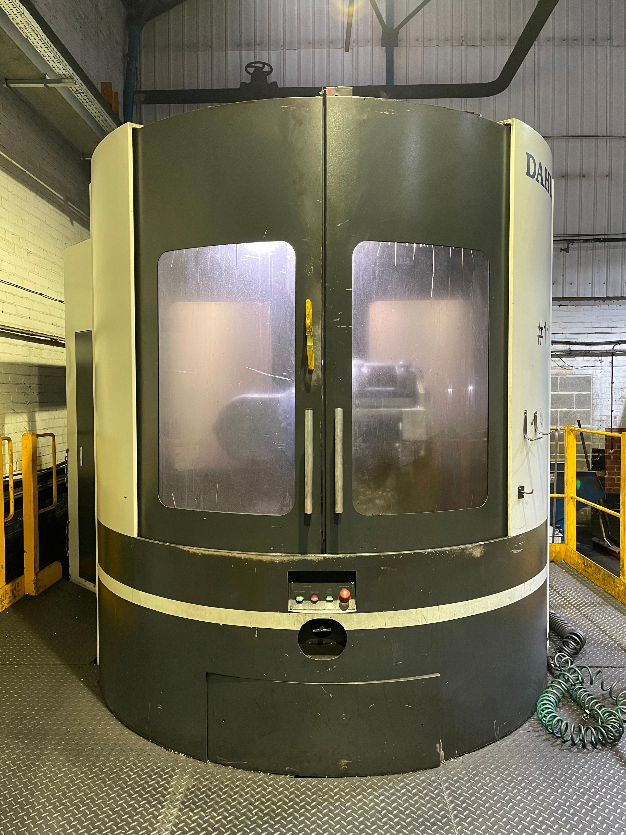 Dahlih DL-MCH630 Horizontal Twin Pallet Machining Centre (2011)