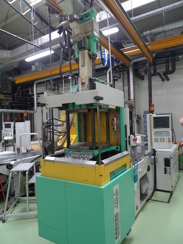 Arburg Allrounder Centex 320C 500-100U Vertical Plastic Injection Moulding Machine