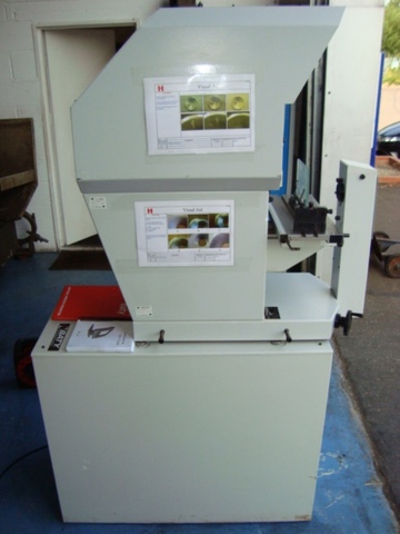 Baty Shadow Graph Model R400 GLXE Quadra-Chek 200 Profile Projector