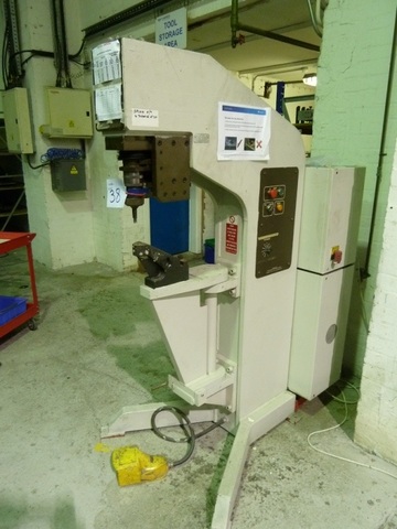 Hartridge Type 01 Rivet Press