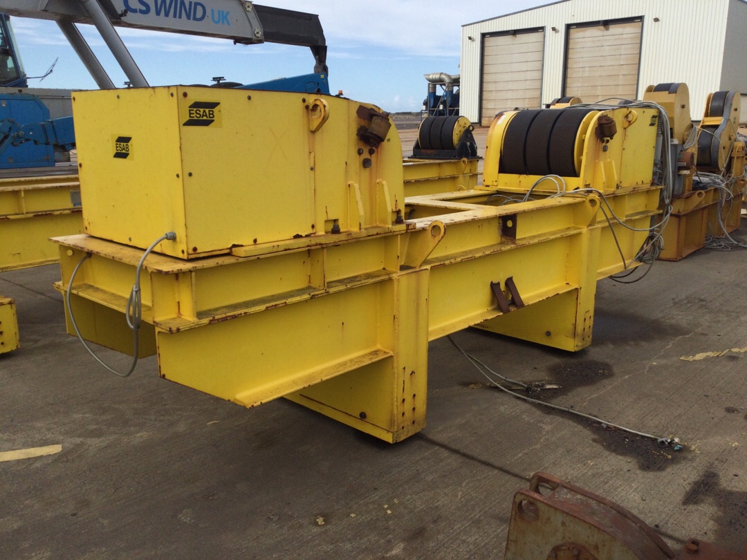 Esab CD100DB Powered Rotator and 2: Idlers