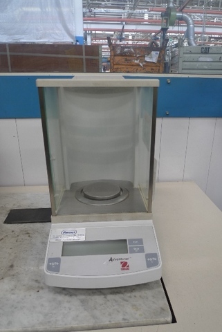 Ohaus Adeventurer AR2140, Analytical Balance