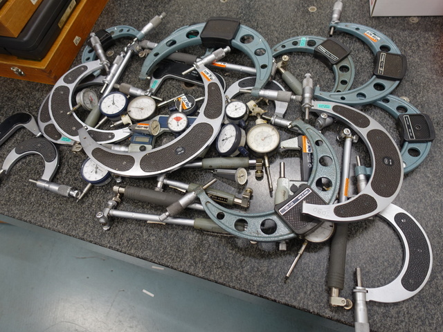 Measuring instruments