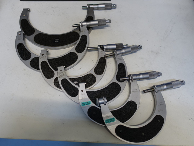 Carl Mahr Assorted micrometers
