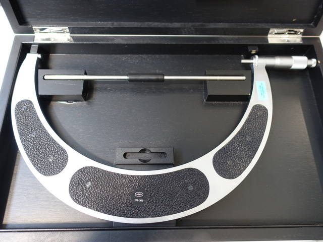 Assorted micrometers, external including Carl Mahr 125-150mm