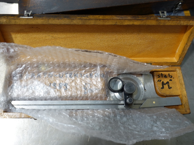 Mitutoyo Slip gauge set with bevel protractors