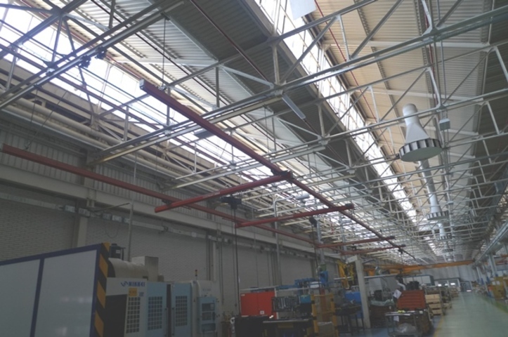 Demag Chain hoists with KBK monorail system