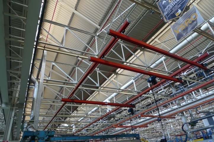 Demag Chain hoists with KBK monorail system