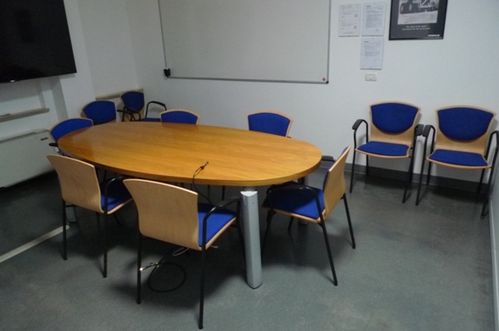 Various Pieces of Office Furniture - See Lot