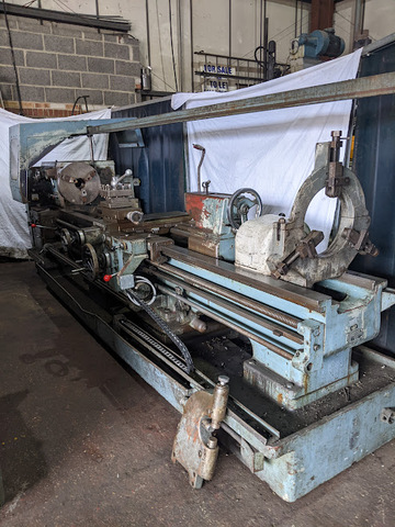 DSG Type 2112 x 100 Centre Lathe