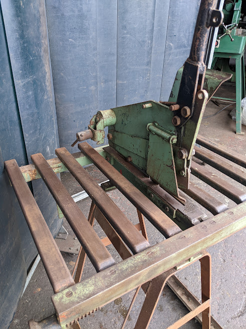 Gabro M2 Guillotine / Notcher