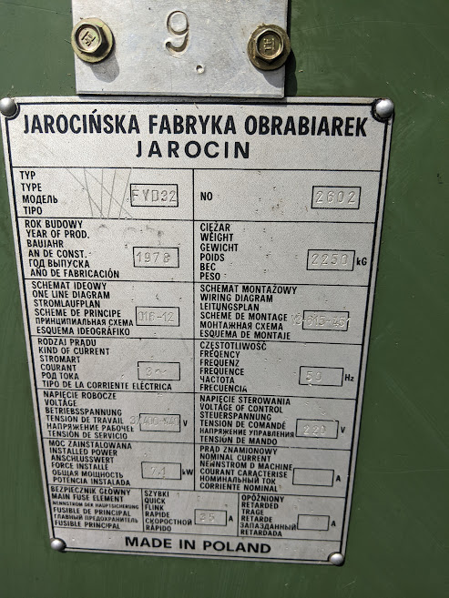 Gate Giewont FYD32 Vertical Miller