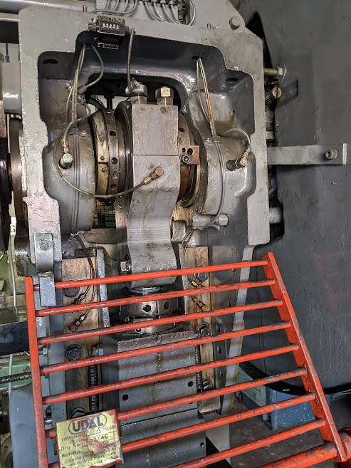 Cincinnati Milacron GP30 Mechanical Press