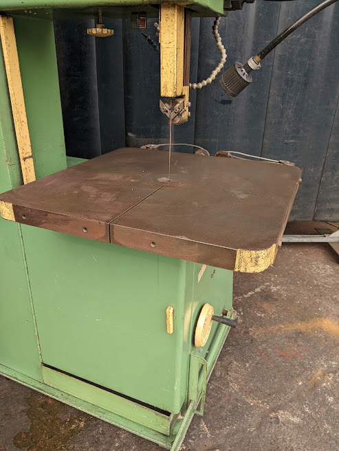 Do-All Vertical Bandsaw