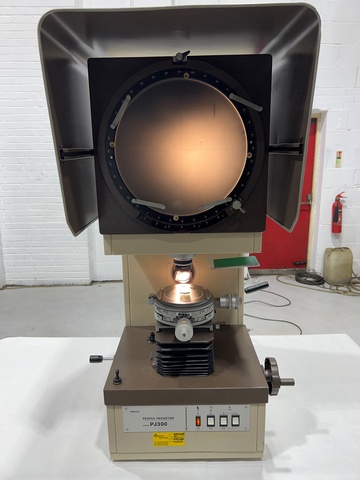 Mitutoyo PJ300 Profile Projector