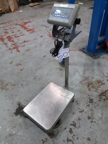 Avery Weightronix Floor Scale