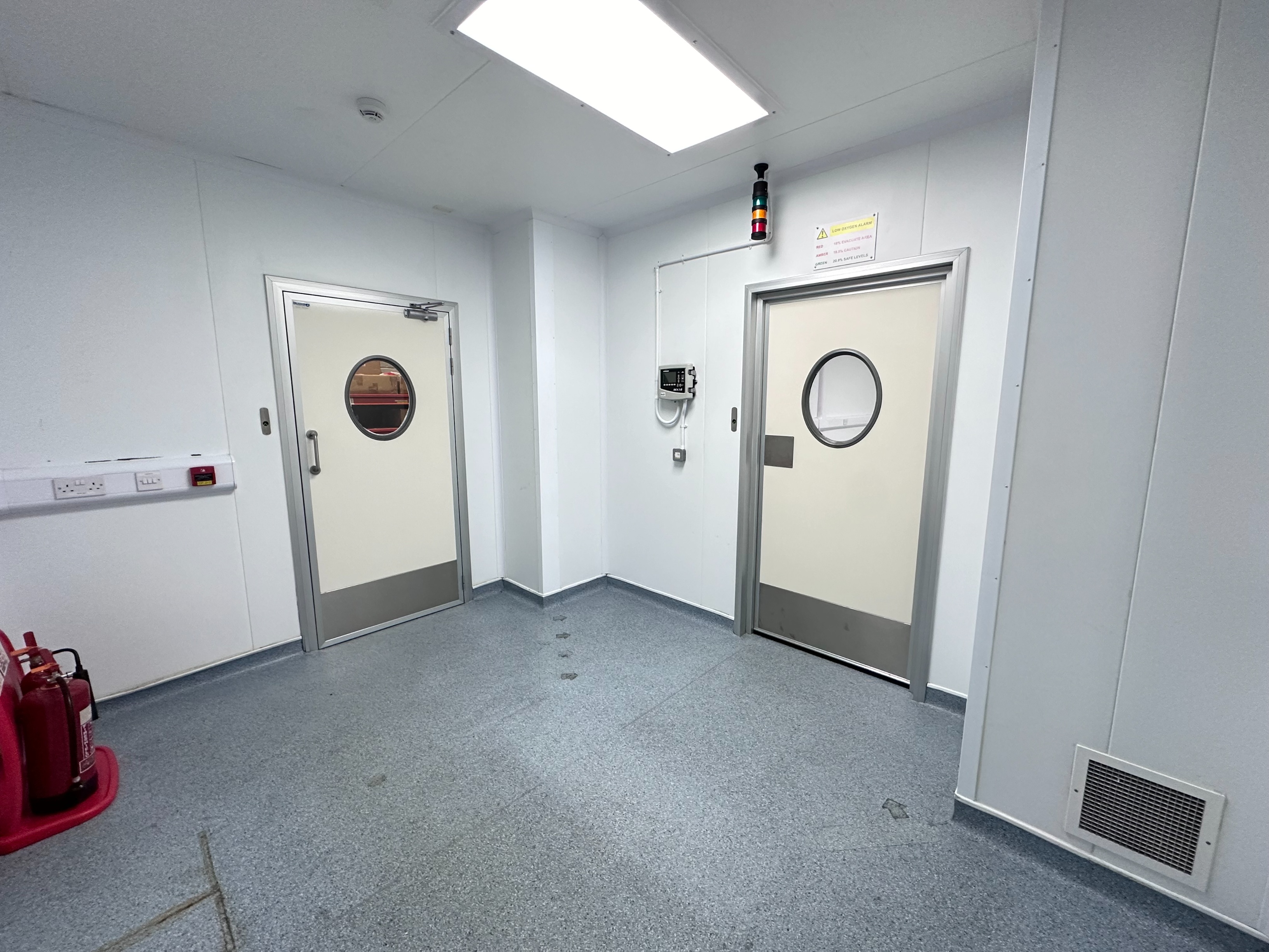 Life Science Class 7 Clean Room (2012)