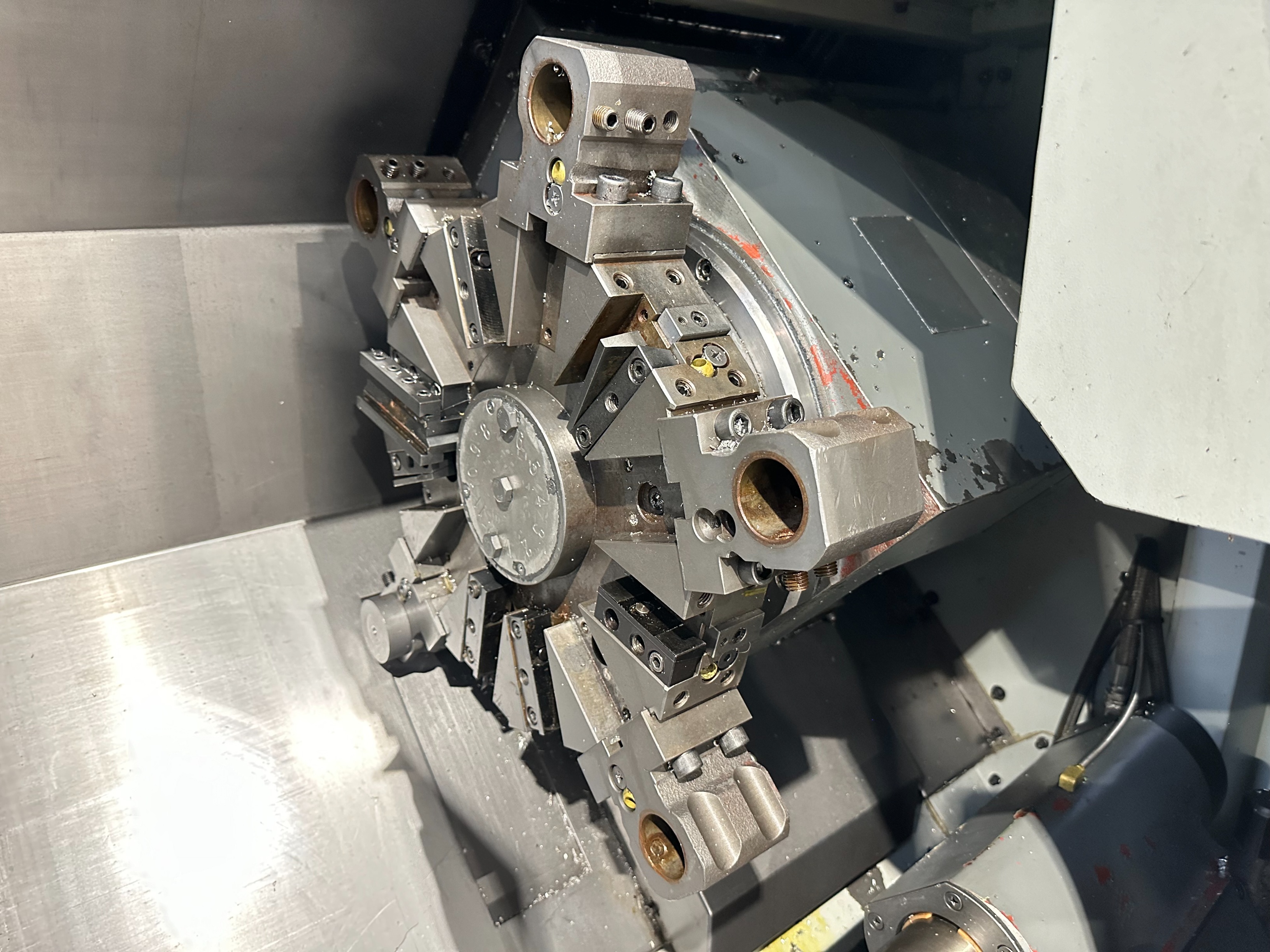 Hyundai Kia SKT200 CNC Lathe (2005)