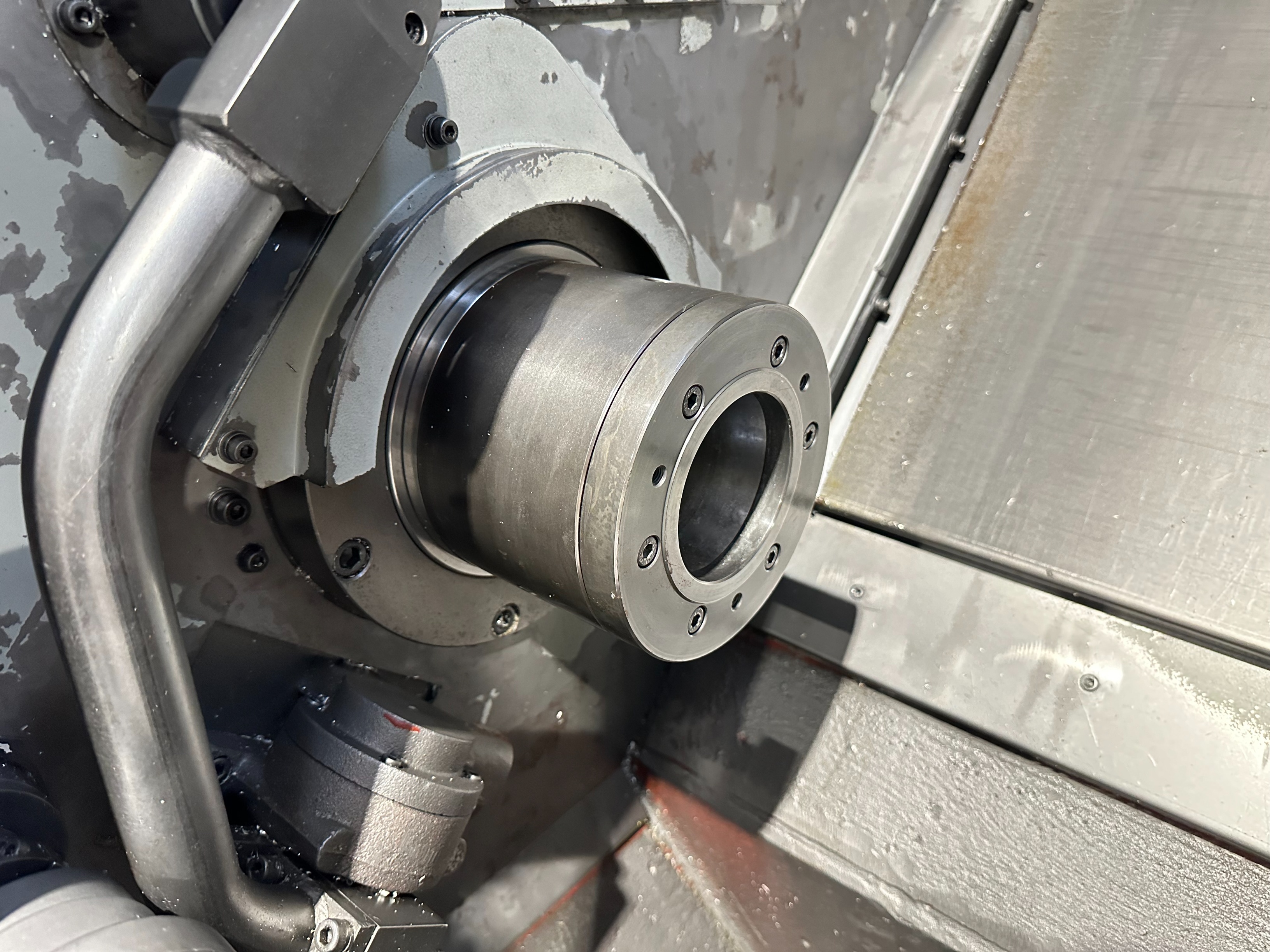 Hyundai Kia SKT200 CNC Lathe (2005)