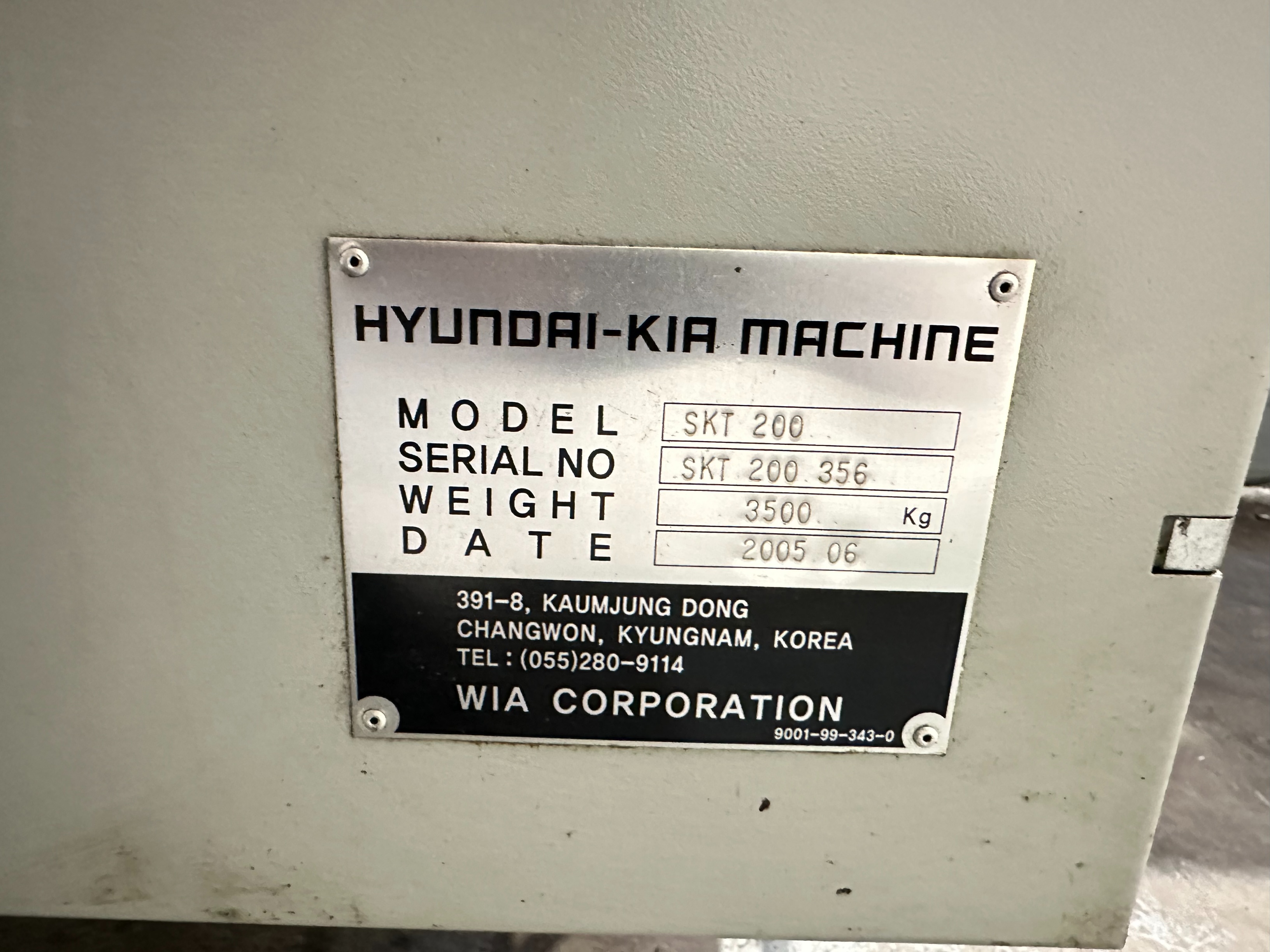 Hyundai Kia SKT200 CNC Lathe (2005)