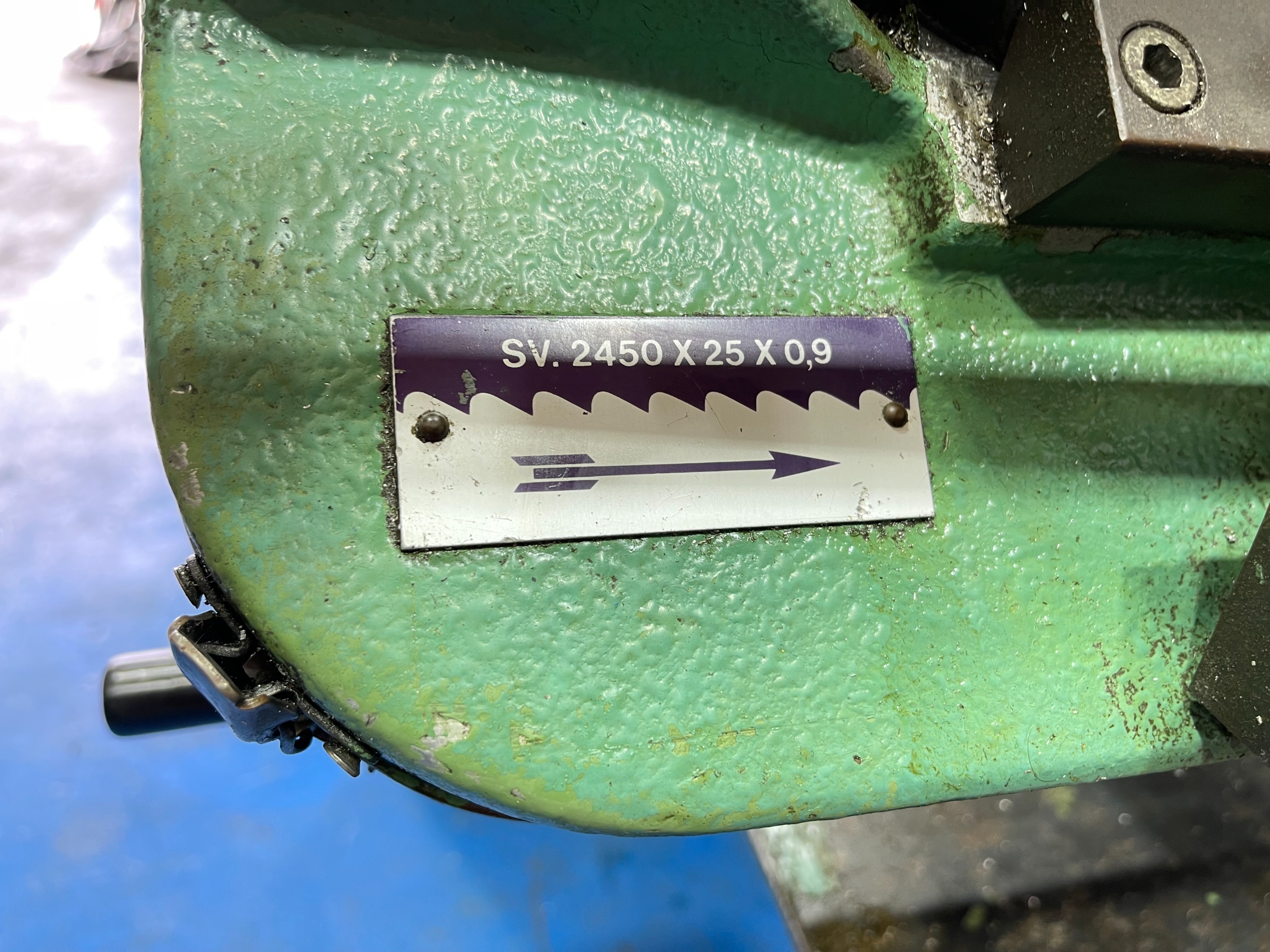 Pull Down Horizontal Bandsaw