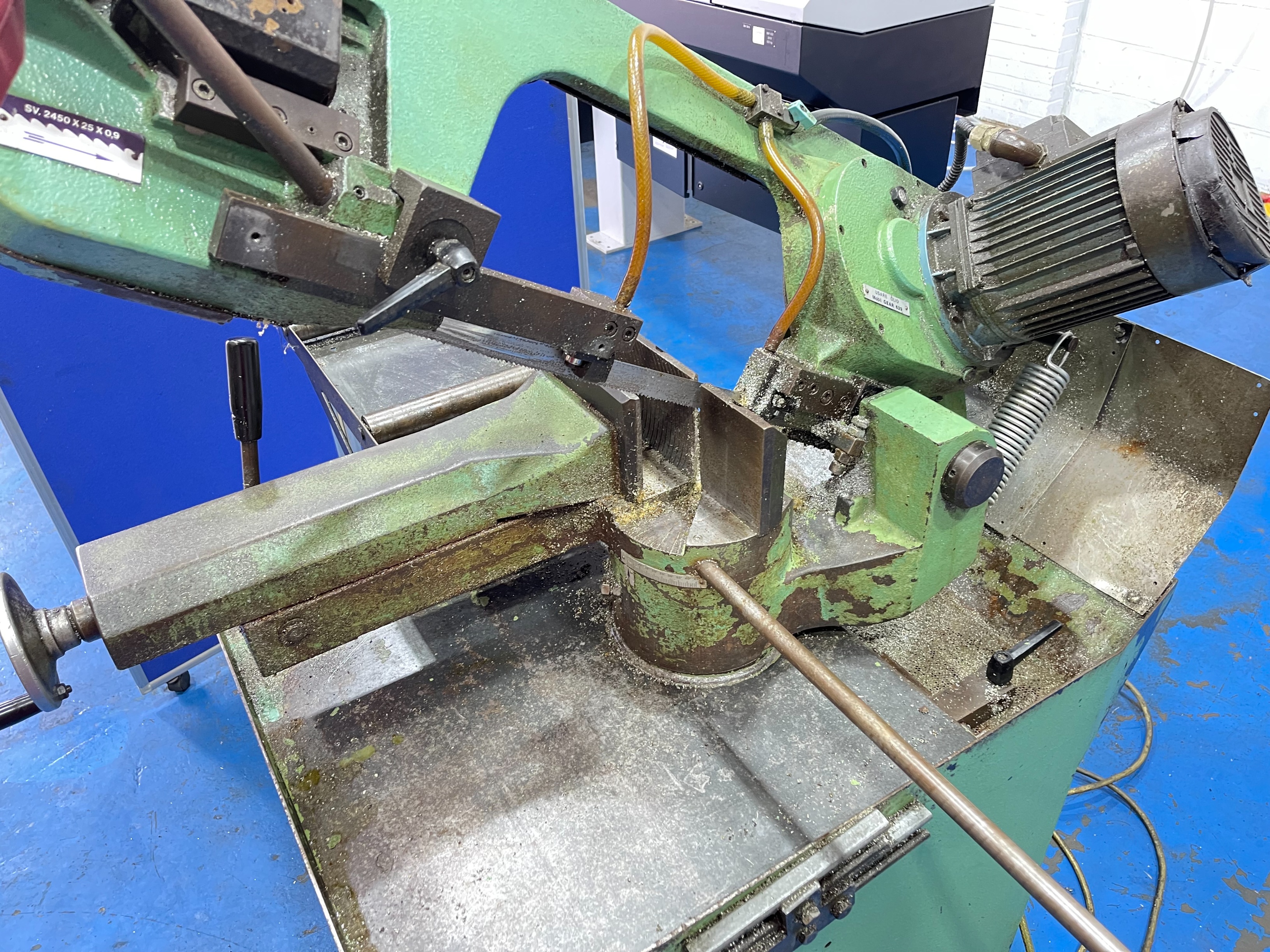 Pull Down Horizontal Bandsaw
