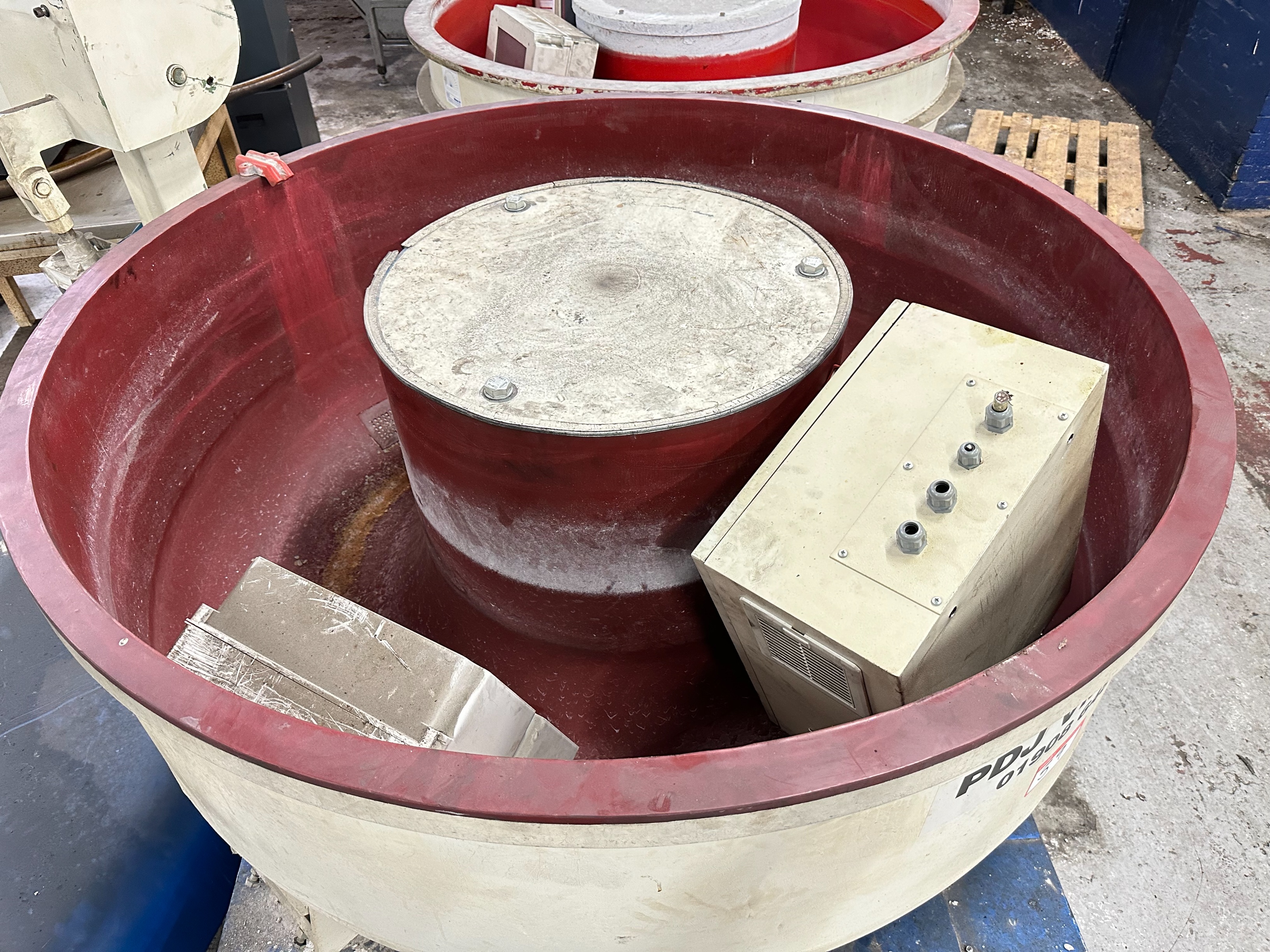 PDJ Vibro Super Finish Vibratory Deburring Machine