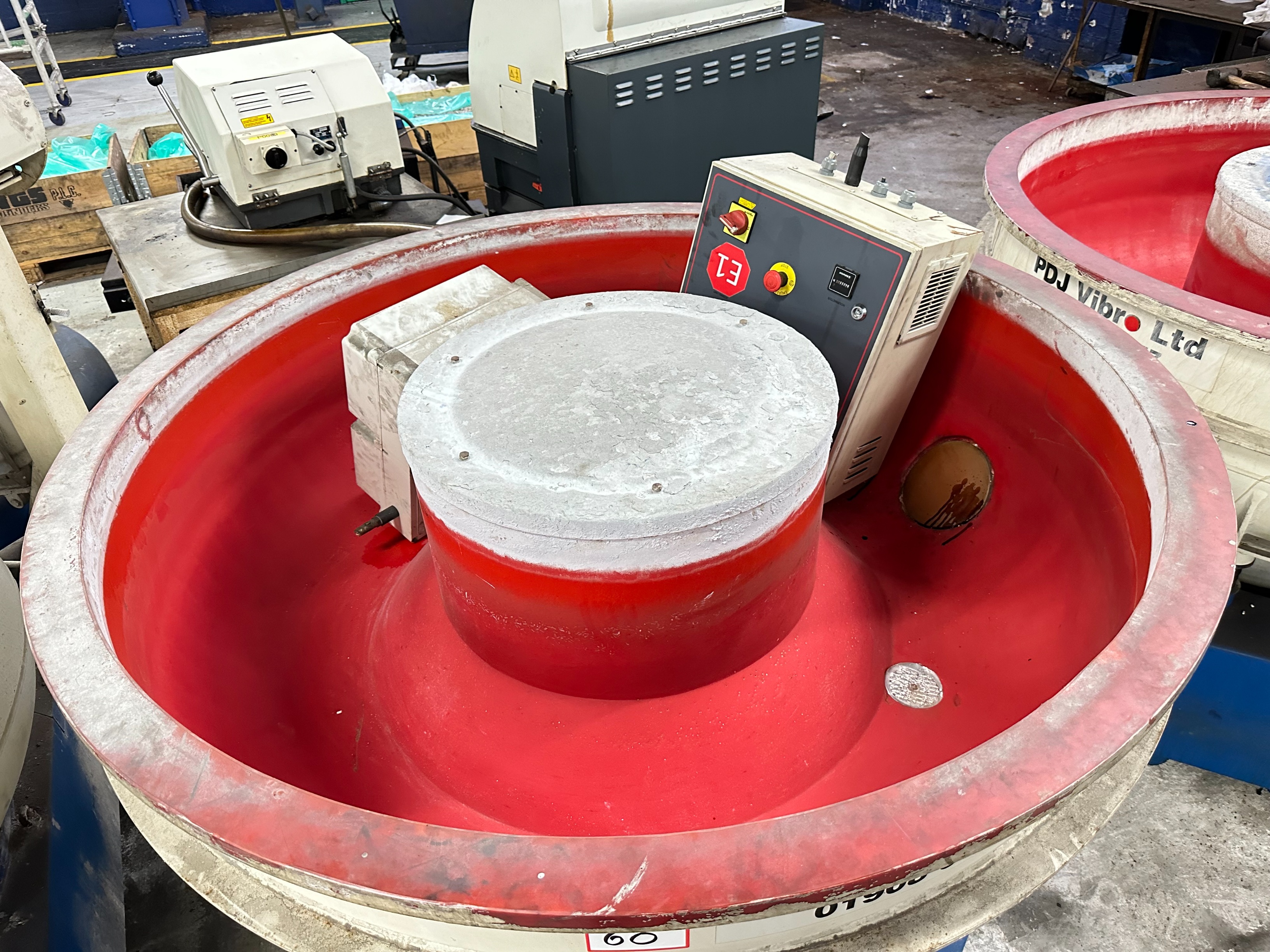 PDJ Vibro Super Finish Vibratory Deburring Machine