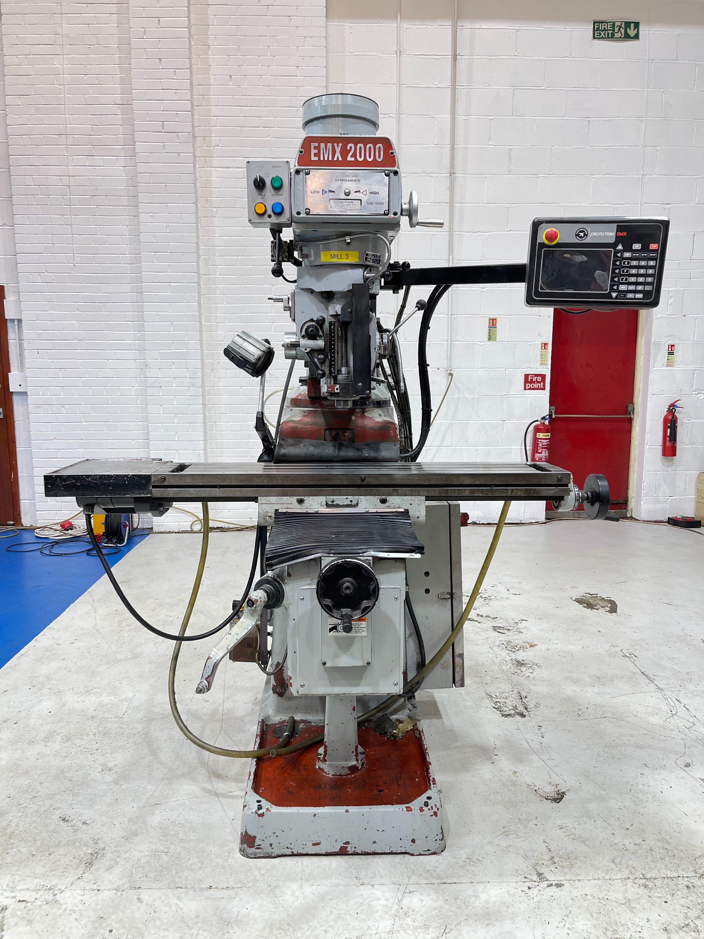 XYZ EMX 2000 Turret Mill