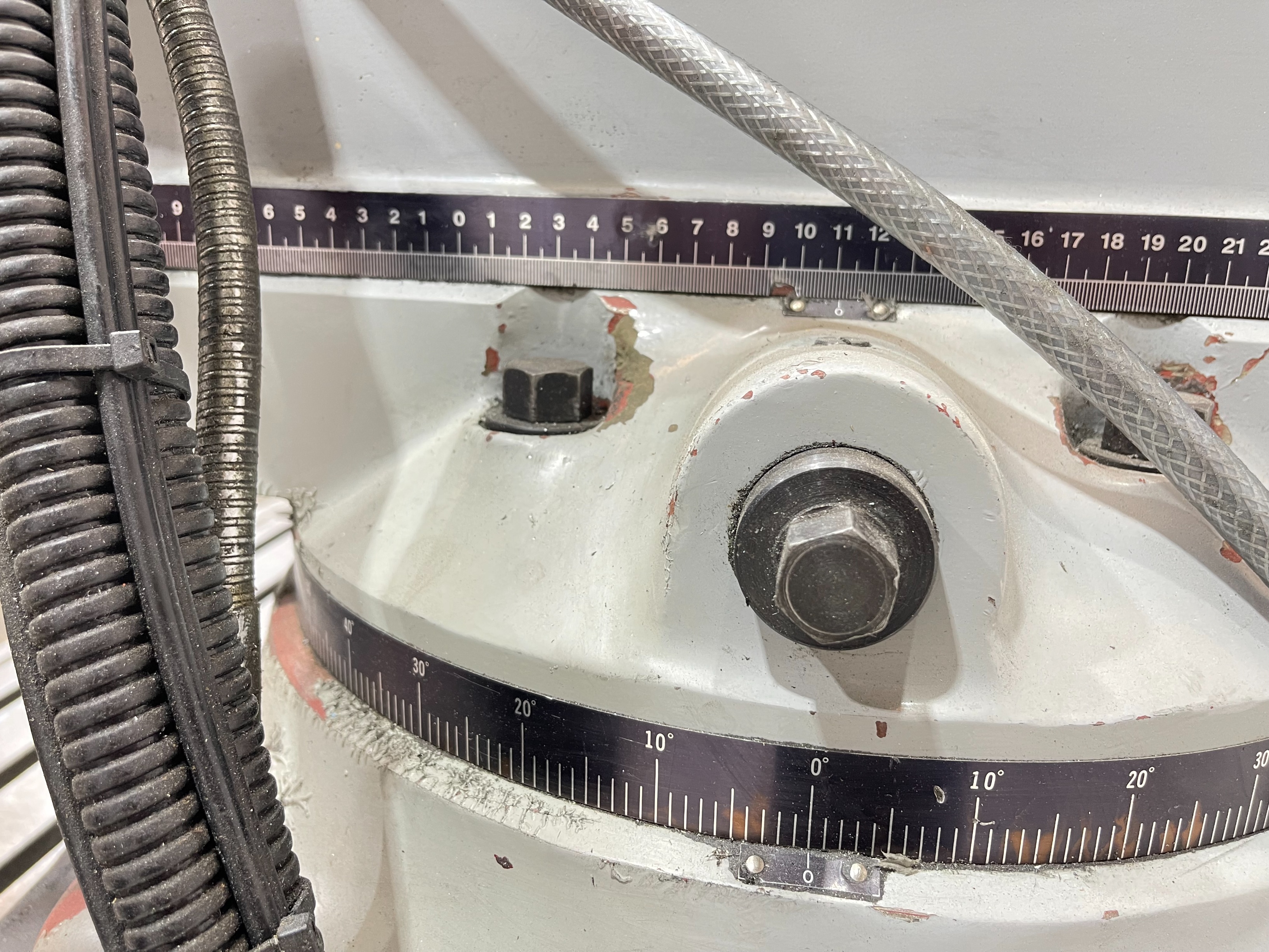 XYZ EMX 2000 Turret Mill