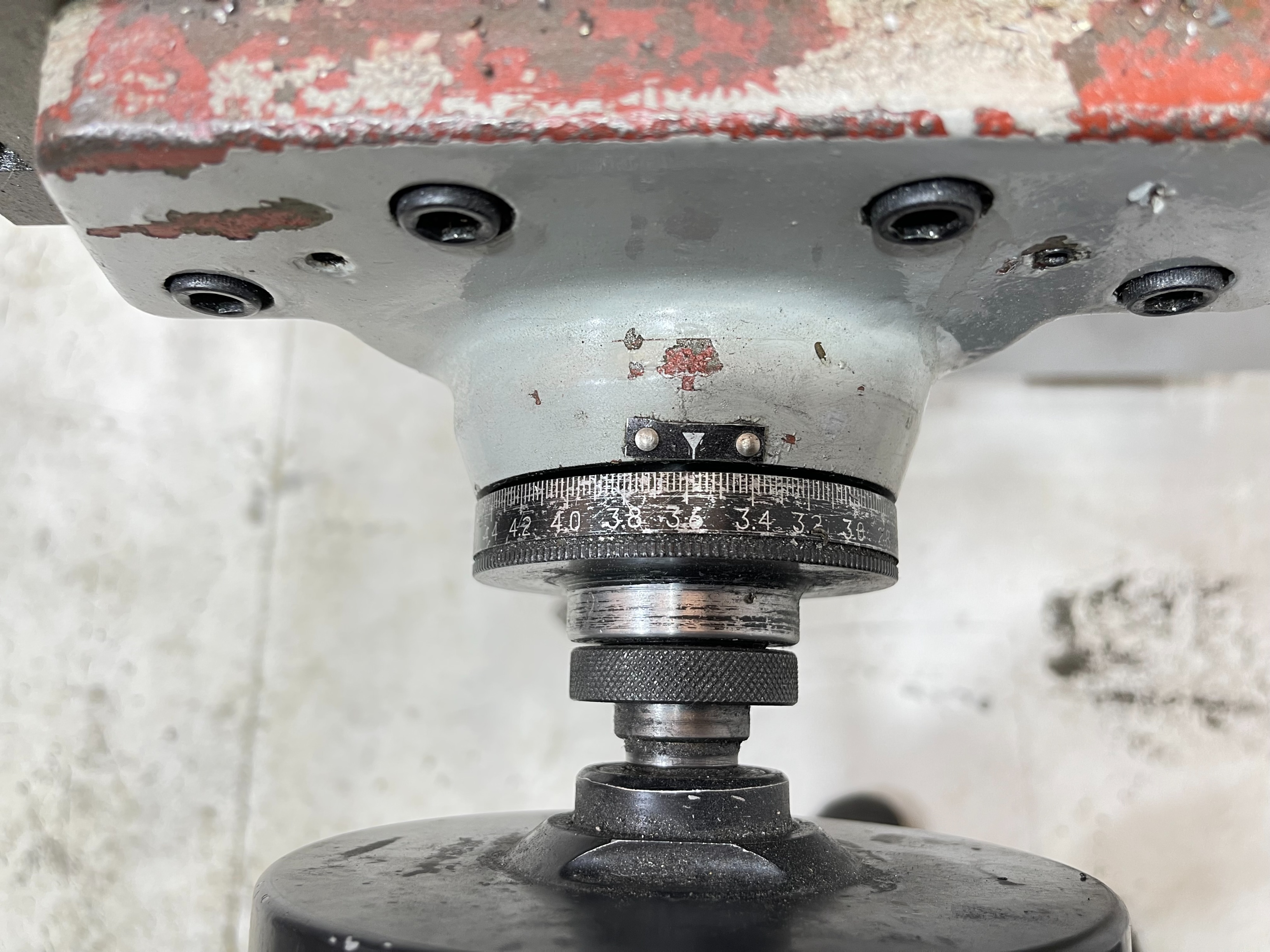 XYZ EMX 2000 Turret Mill