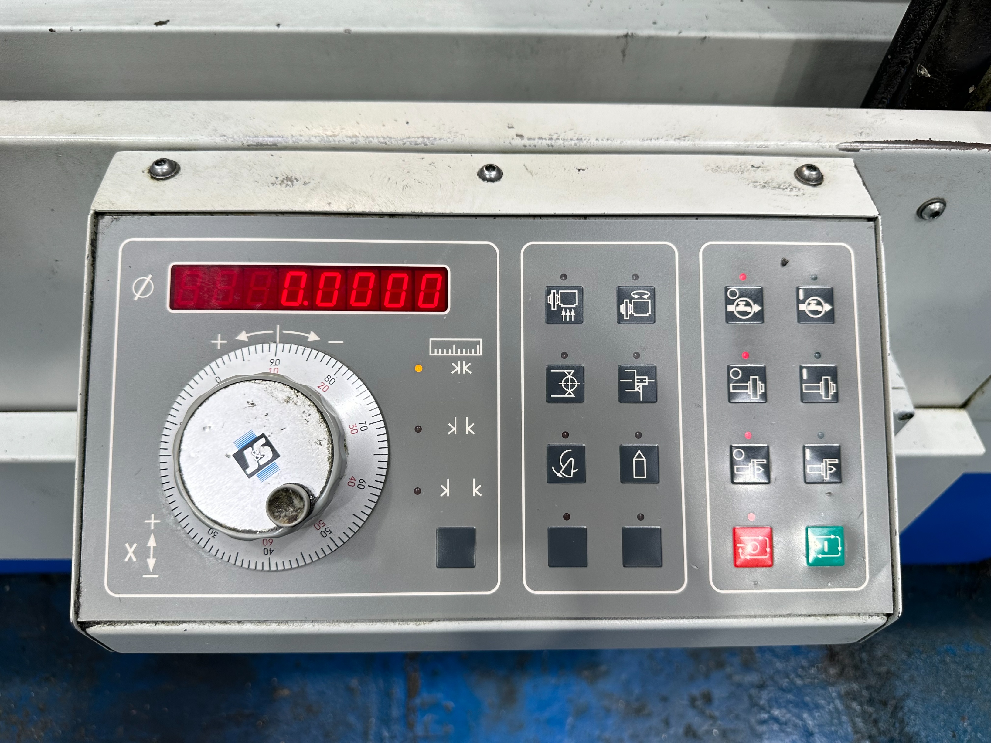 Jones & Shipman Ultramat - 650 - Easy - E NC Programmable Cylindrical Grinder