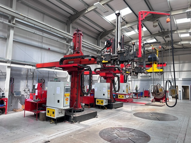 PEC Twin Arc Multiclad Cladding Machine System. (2013)