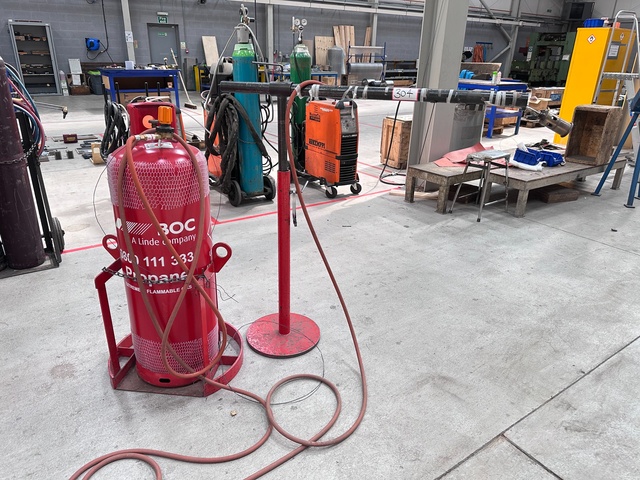 Pre-Heat Gas Burner & Bottle Stand (Gas Bottle Not Included)