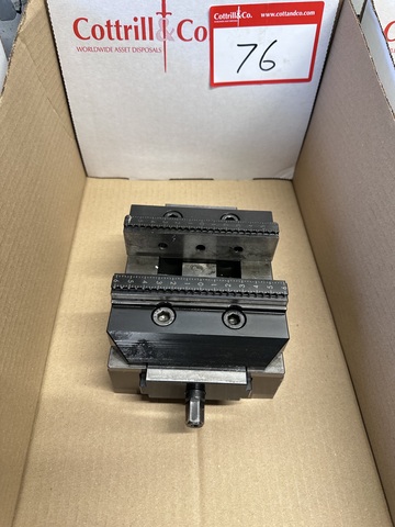 WNT Machine Vice 160mm Long, Type Z5G 4