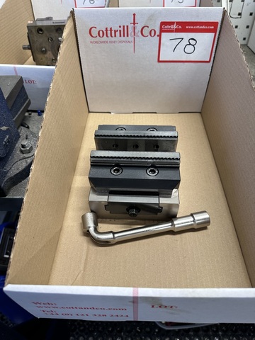 WNT Machine Vice 160mm Long, Type Z5G 4