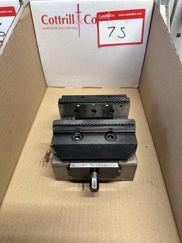 WNT Machine Vice 160mm Long, Type Z5G 4