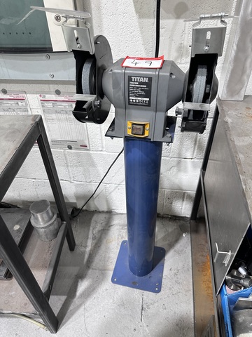 Titan TTB52GRB 200mm Bench Grinder, 240v, Whell Size 200 x 20 x 16mm. S