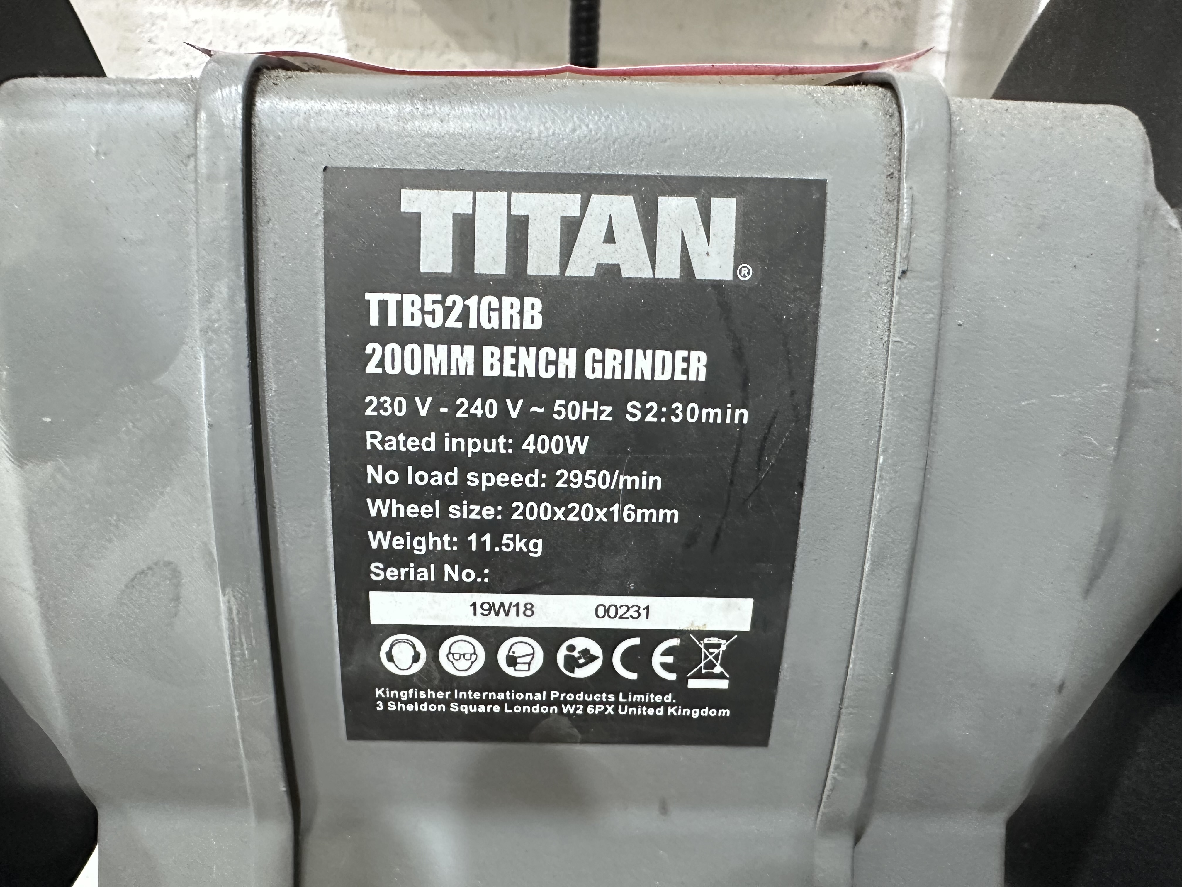 Titan TTB52GRB 200mm Bench Grinder, 240v, Whell Size 200 x 20 x 16mm. S