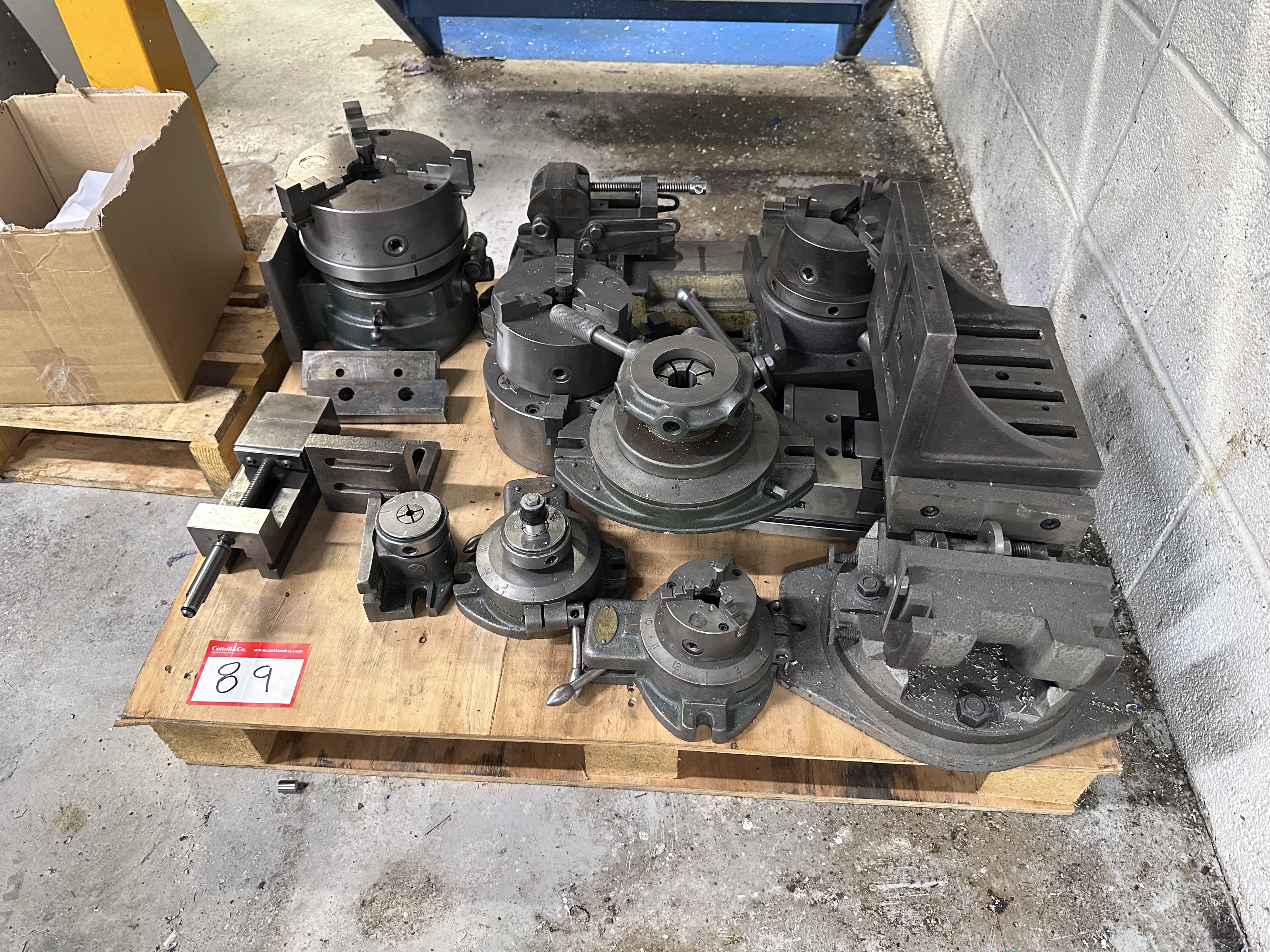 Various Machine Part Work Holding Vices & Angle Plate