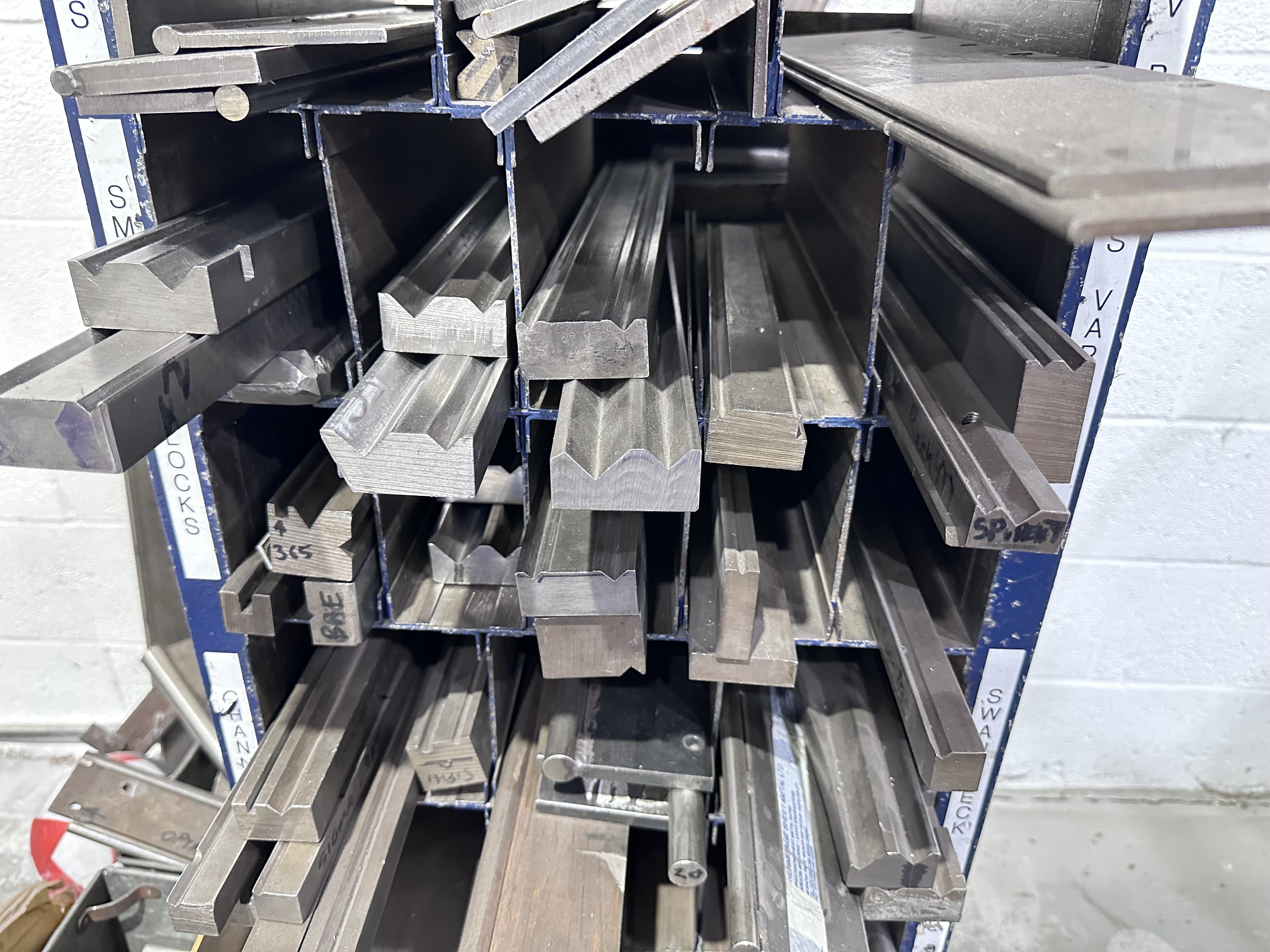 Various Shape Press Brake Tooling