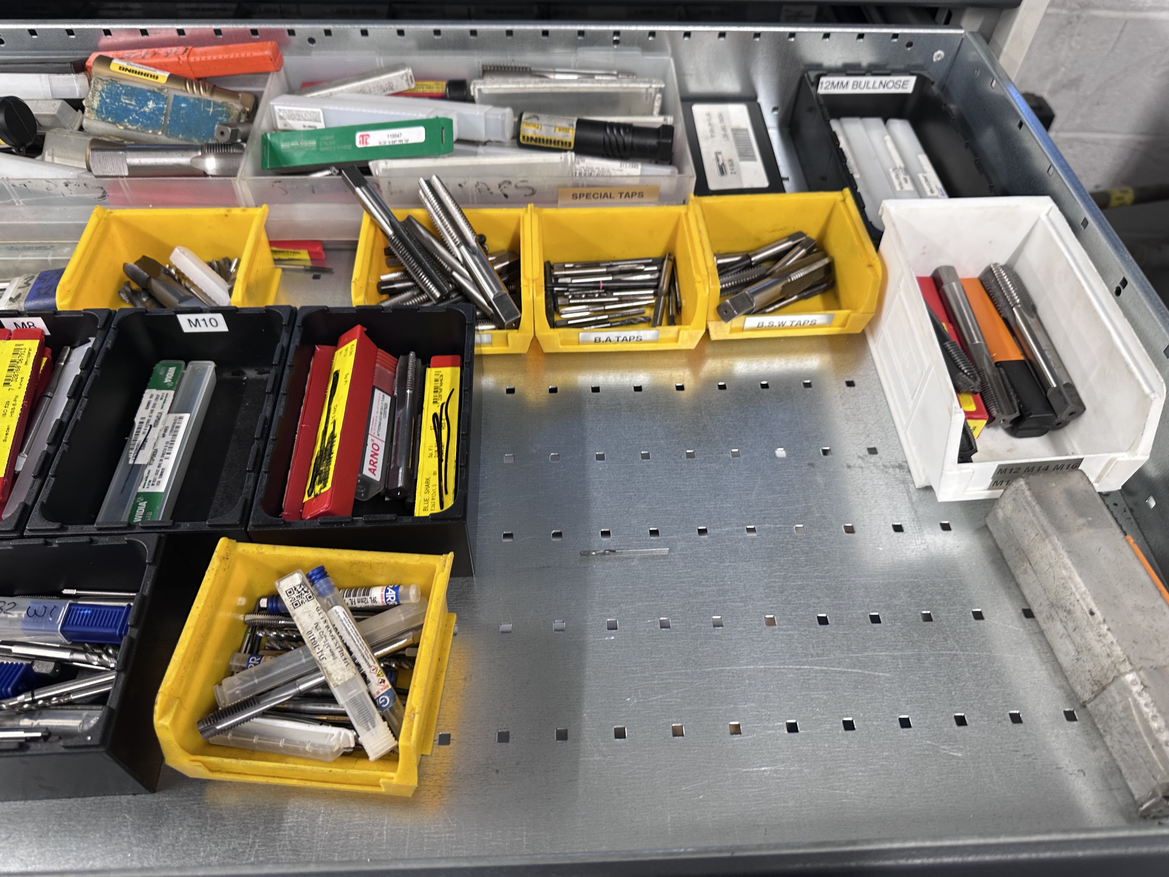 Metric & Imp Taps in Various Sizes