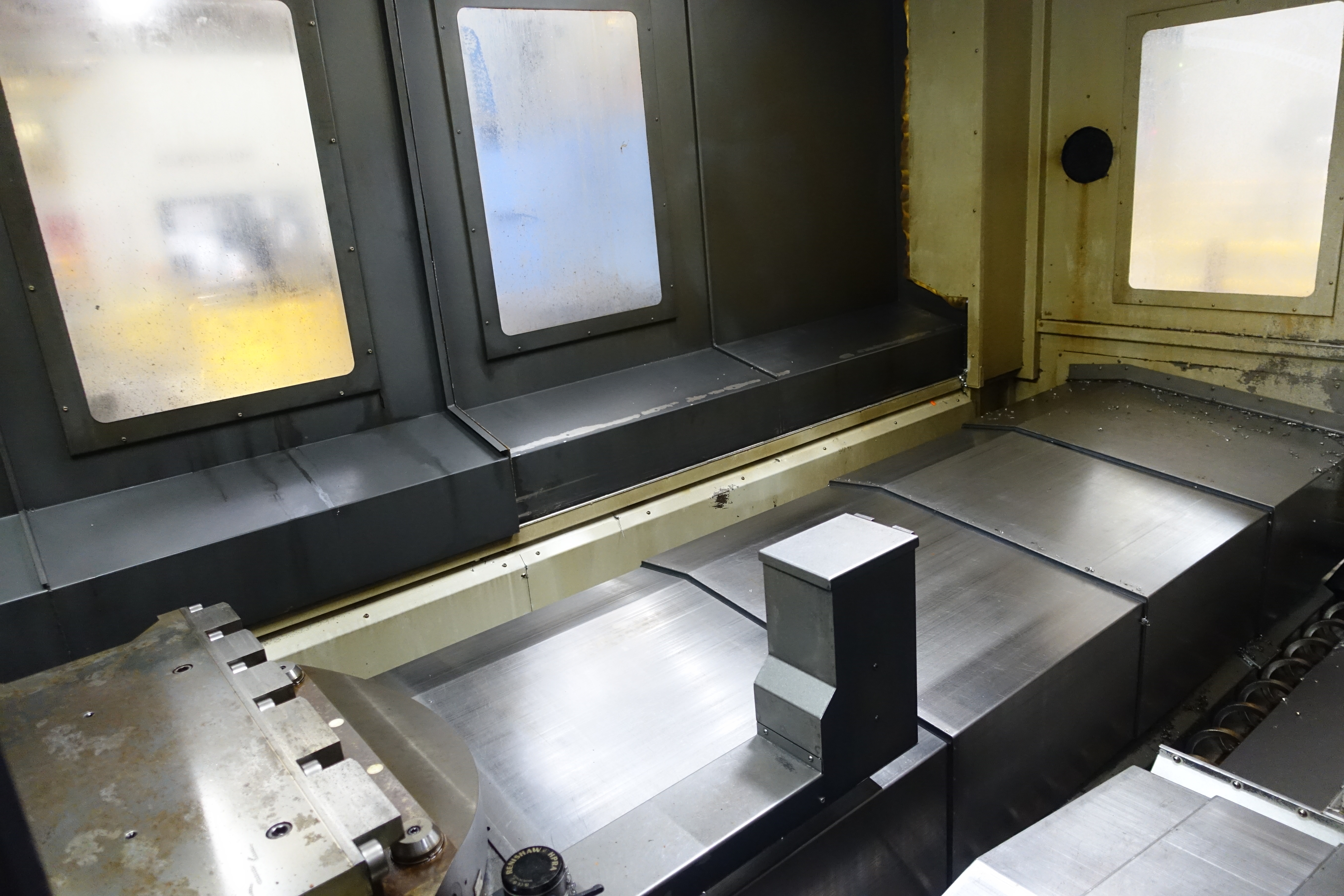 Doosan HM1000 Heavy Duty Twin Pallet Horizontal Machine Centre. (11/2009)